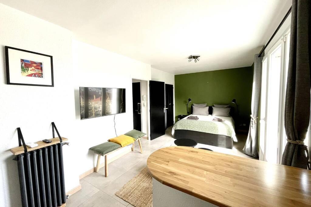 Mon Appart'Hotel - Climatisation Avec Parking Gratuit Brive-la-Gaillarde Exterior photo