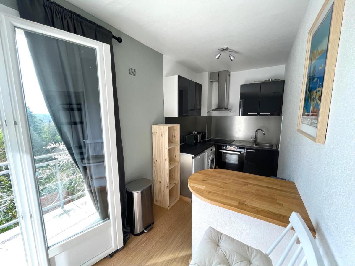 Mon Appart'Hotel - Climatisation Avec Parking Gratuit Brive-la-Gaillarde Exterior photo